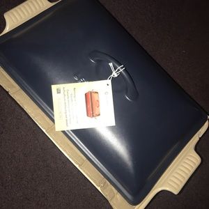 Rectangular 4qt matte navy Le Creuset